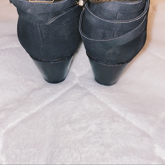 Chained Booties - Picture 3 of 4